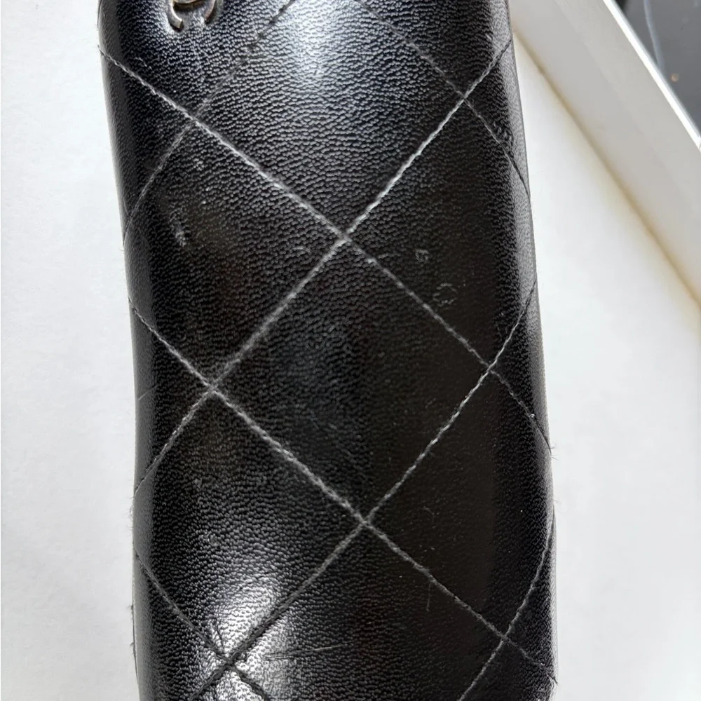 Vintage Chanel Women's Tortoiseshell Sunglasses with Gradient Brown Lenses - Picture 5 of 5